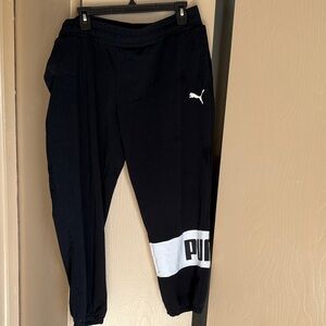 PUMA Womens Black and White Joggers w pockets